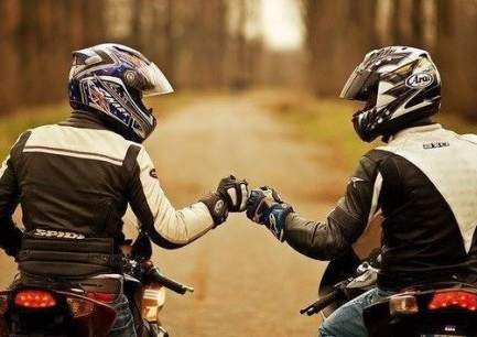 У алматинских спасателей появилась группа экстренного реагирования на мотоциклах